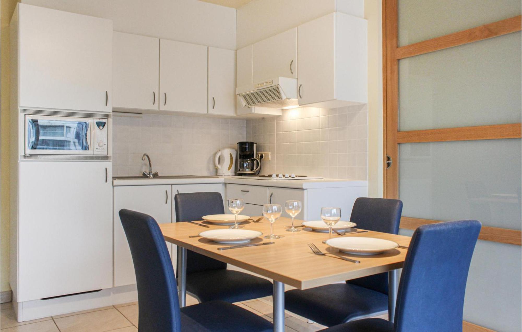 Residentie Zeezicht Apartment Oostende Bagian luar foto