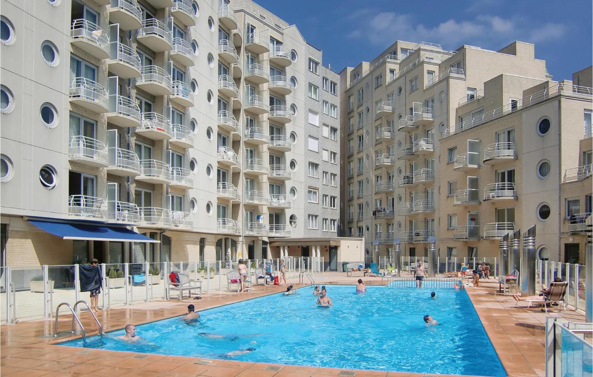 Residentie Zeezicht Apartment Oostende Bagian luar foto